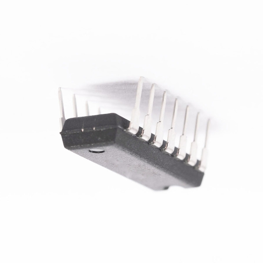 74135 Integrated Circuit - CASE: DIP14 MAKE: Generic - Picture 7 of 12