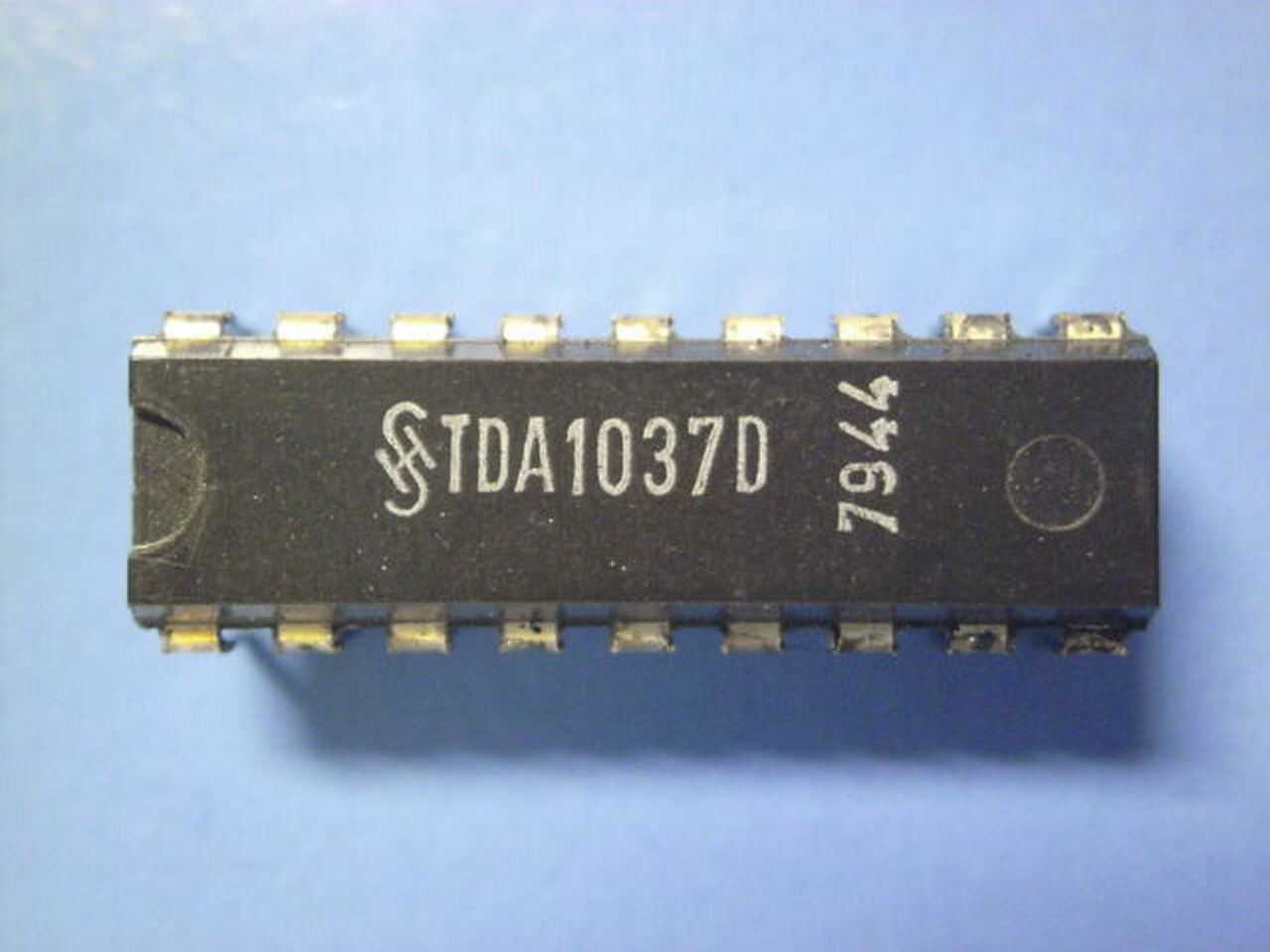 TDA1037D